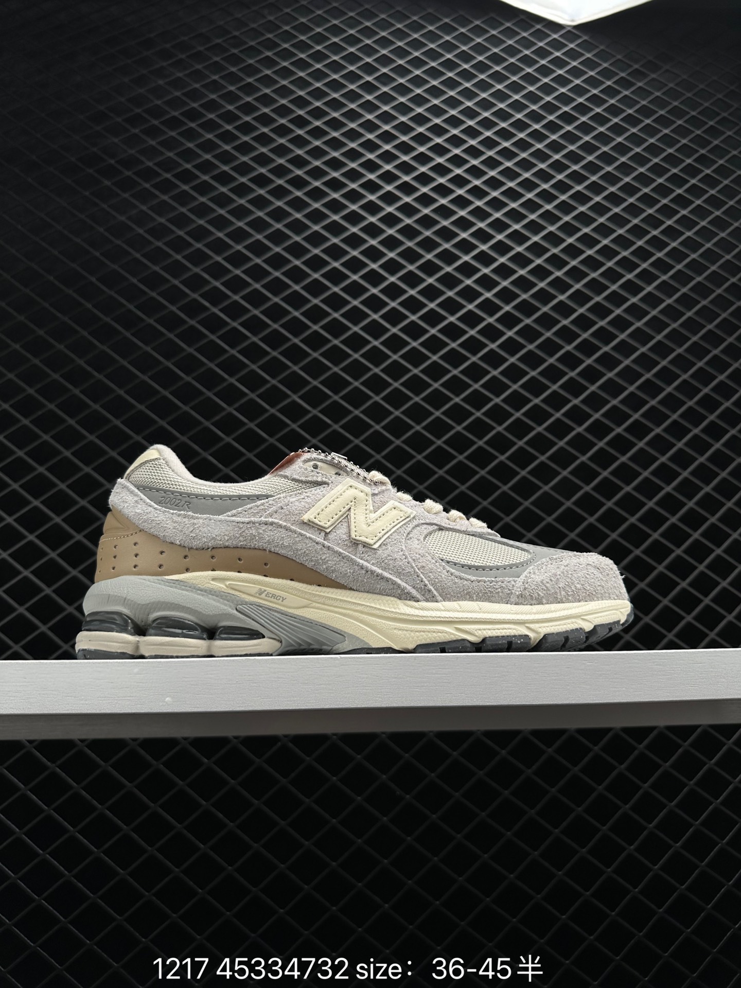 New Balance  ML2002RBA